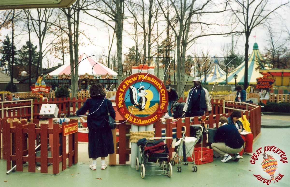 Roundabout Boats At Six Flags Great Adventure
